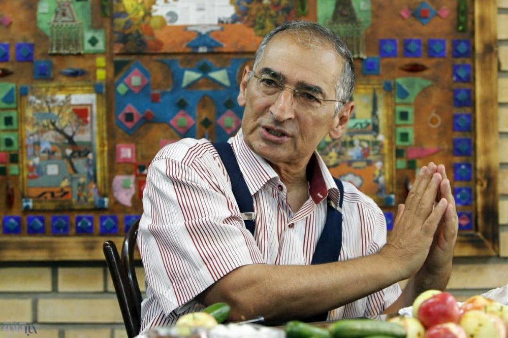 انتخاب یک رهبر برای جریان اصلاحات از نان شب واجب‌تر است/یک کودک دبستانی باید بداند اصلاح طلب یعنی آزادی خواه