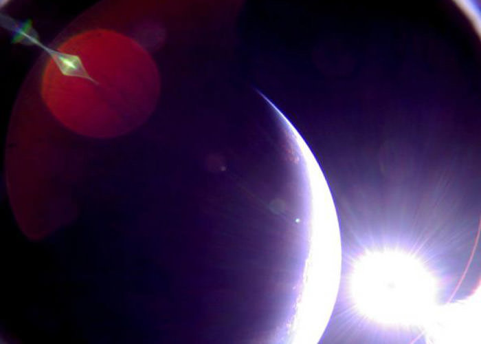 اولین تصاویر هلال زمین