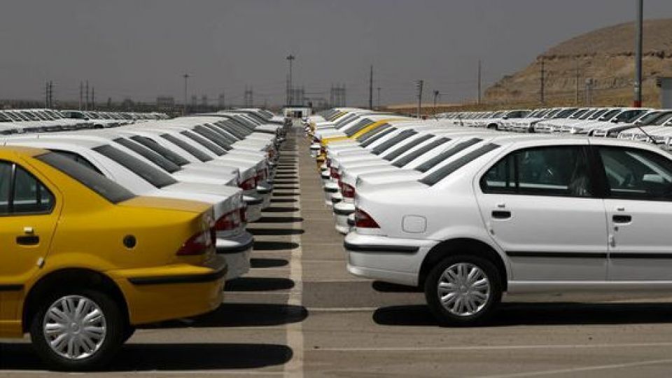 صنعتی که دود سیاسی‌کاری‌اش همیشه به چشم مردم می‌رود...