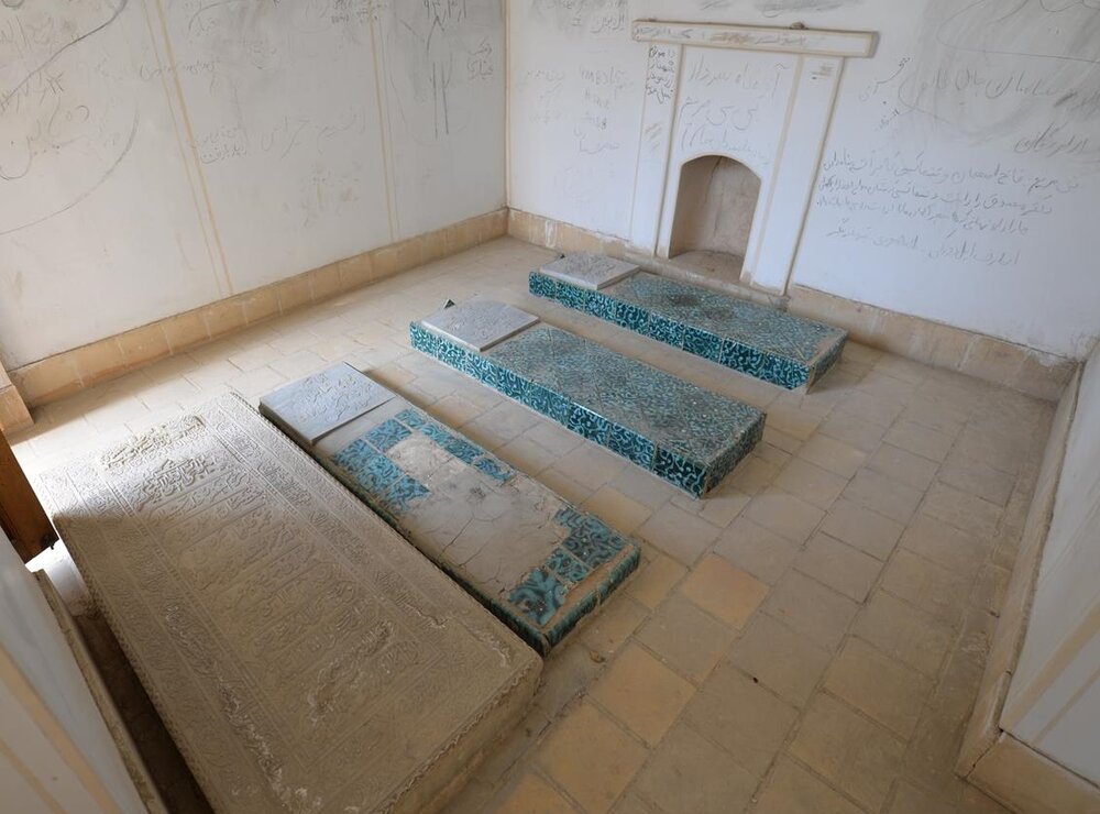 عکس| آرامگاه بی‌بی مریم بختیاری که قهرمان سریال «بانوی سردار» شد