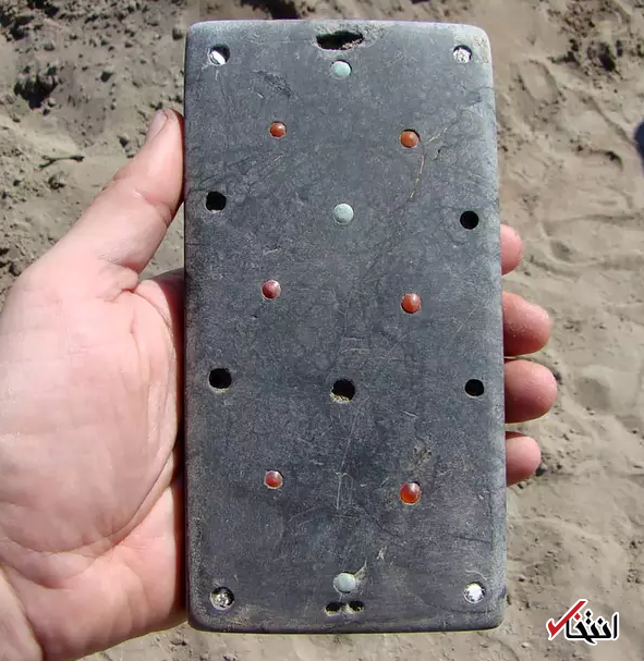 کشف آیفون 2100 ساله در گورستان آتلانتیس سیبری