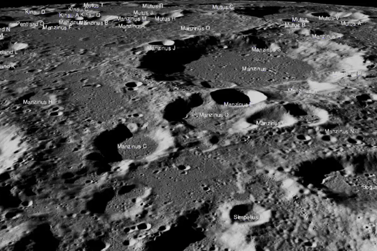عجایب زندگی انسان در ماه؛ از تولید آب با ادرار تا شکل جالب منازل
