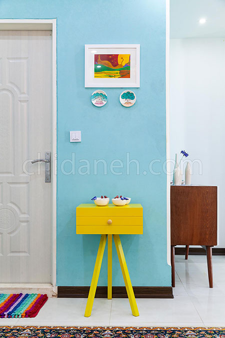 دکوراسیون آبی و سفید، خانه امیر و زهرا پر از آرامش است!