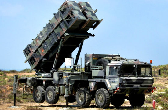 دانش ناقص آمریکایی‌ها در ساخت تجهیزات نظامی/ توهم سلاح‌های پیشرفته کاخ نشینان واشنگتن/ عصبانیت دوستان از توهم ساخت سلاح‌های پیشرفته