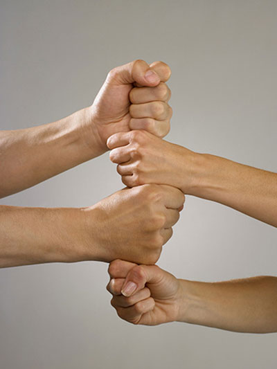 بازی‌های دسته‌جمعی مخصوص شب یلدا