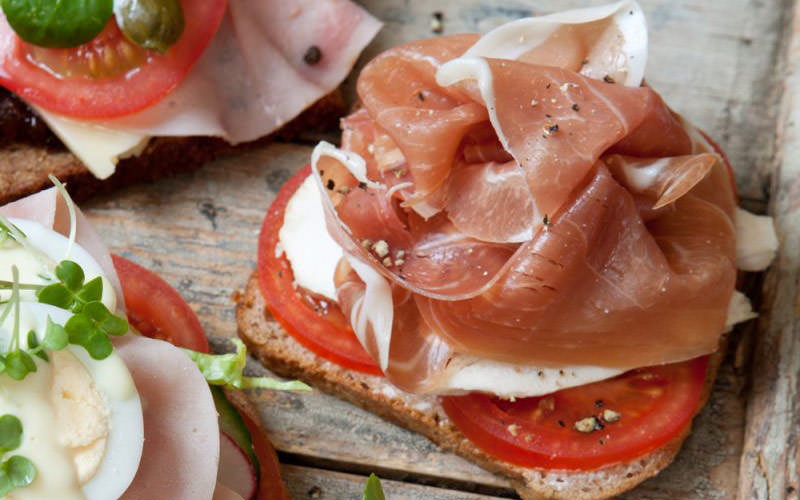 ژامبون پارما (Parma ham) – ایتالیا