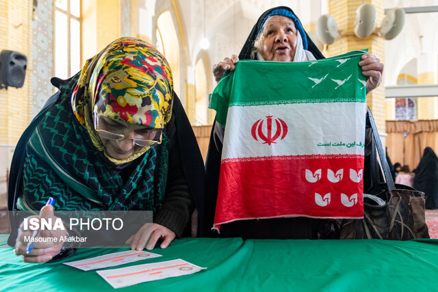 مشارکت مردم البرز در انتخابات + عکس