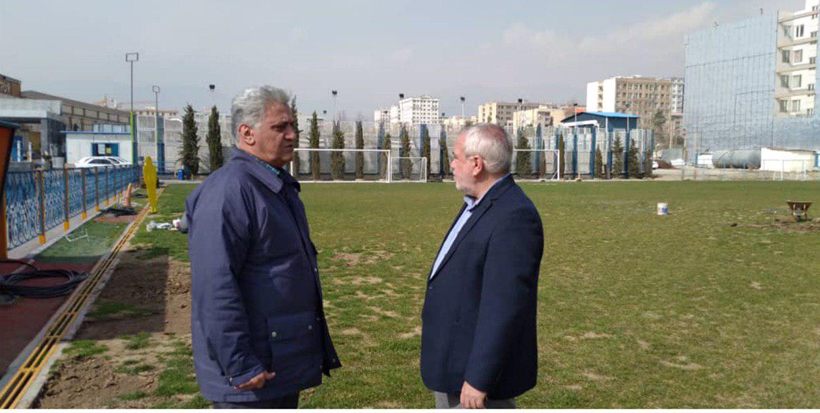 به جای خریدن مسی به فکر زمین تمرین برای استقلال باشید!