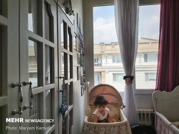 در بسیاری از مواقع تحمل شرایط قرنطینه خانگی برای کودکان دشوار است