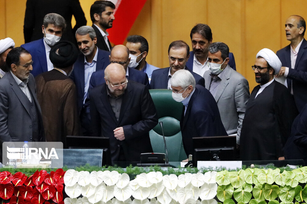 چتر قالیباف و پایداری بر سر هیات رئیسه / دست‌خالی احمدی‌نژادی‌ها