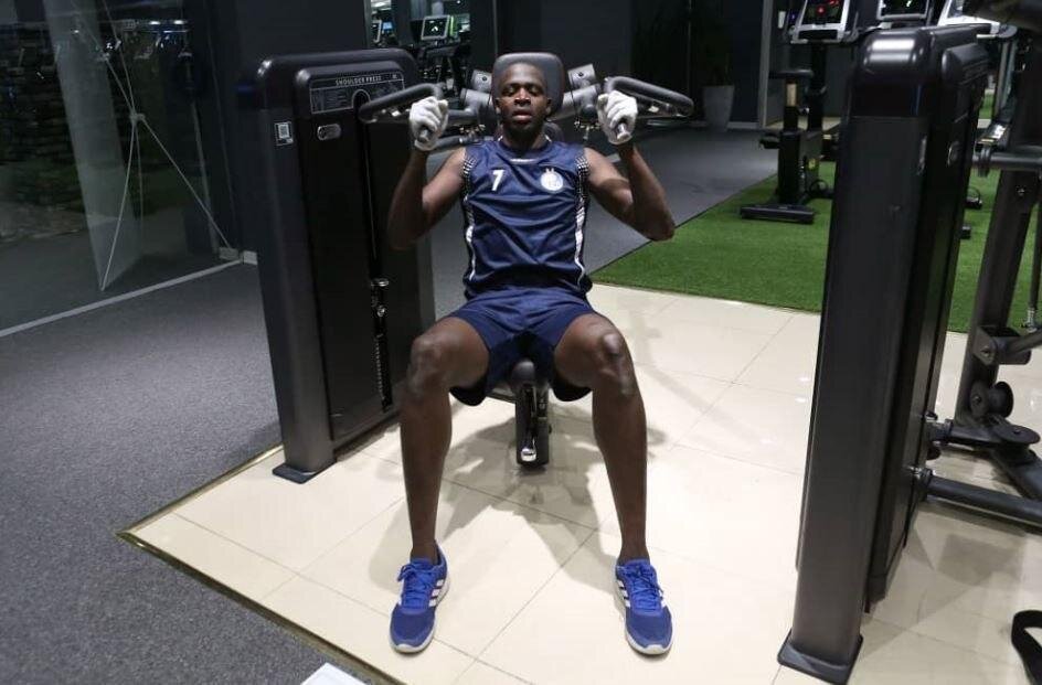 تلاش دیاباته برای رسیدن به فرم ایده‌آل/عکس