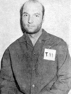 ماجرای اصرار دکتر شریعتی بر کشیدن سیگار در زندان