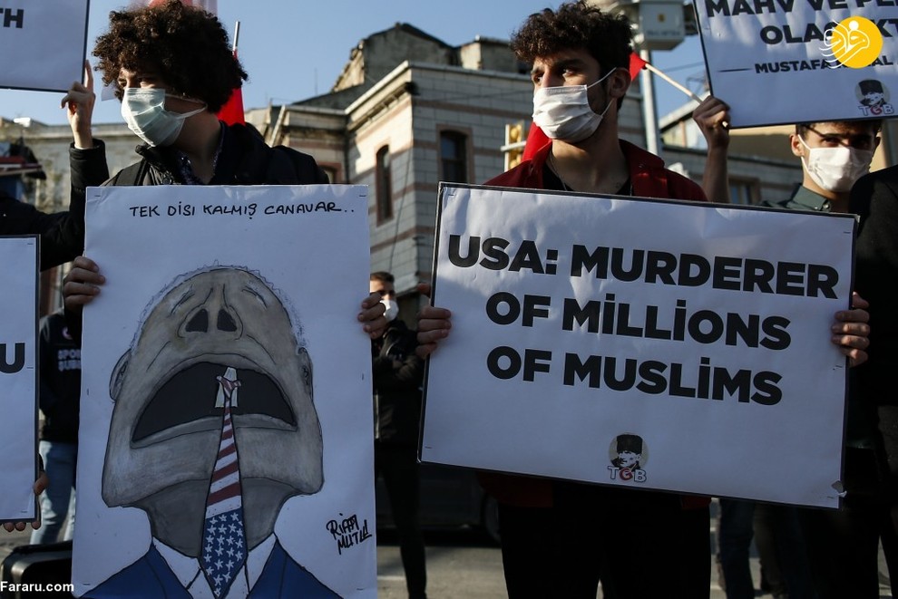 حضور مایک پمپئو در مسجد رستم پاشا استانبول/ عکس