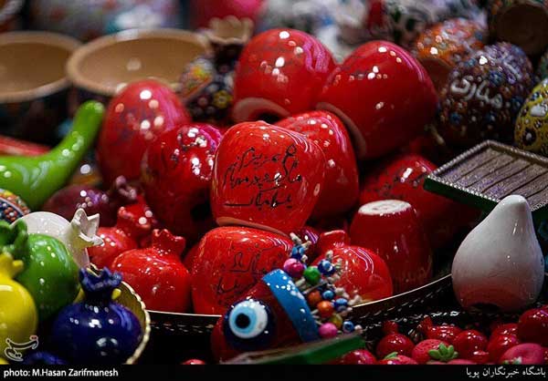 تصاویری از بازار خرید شب یلدا در تهران