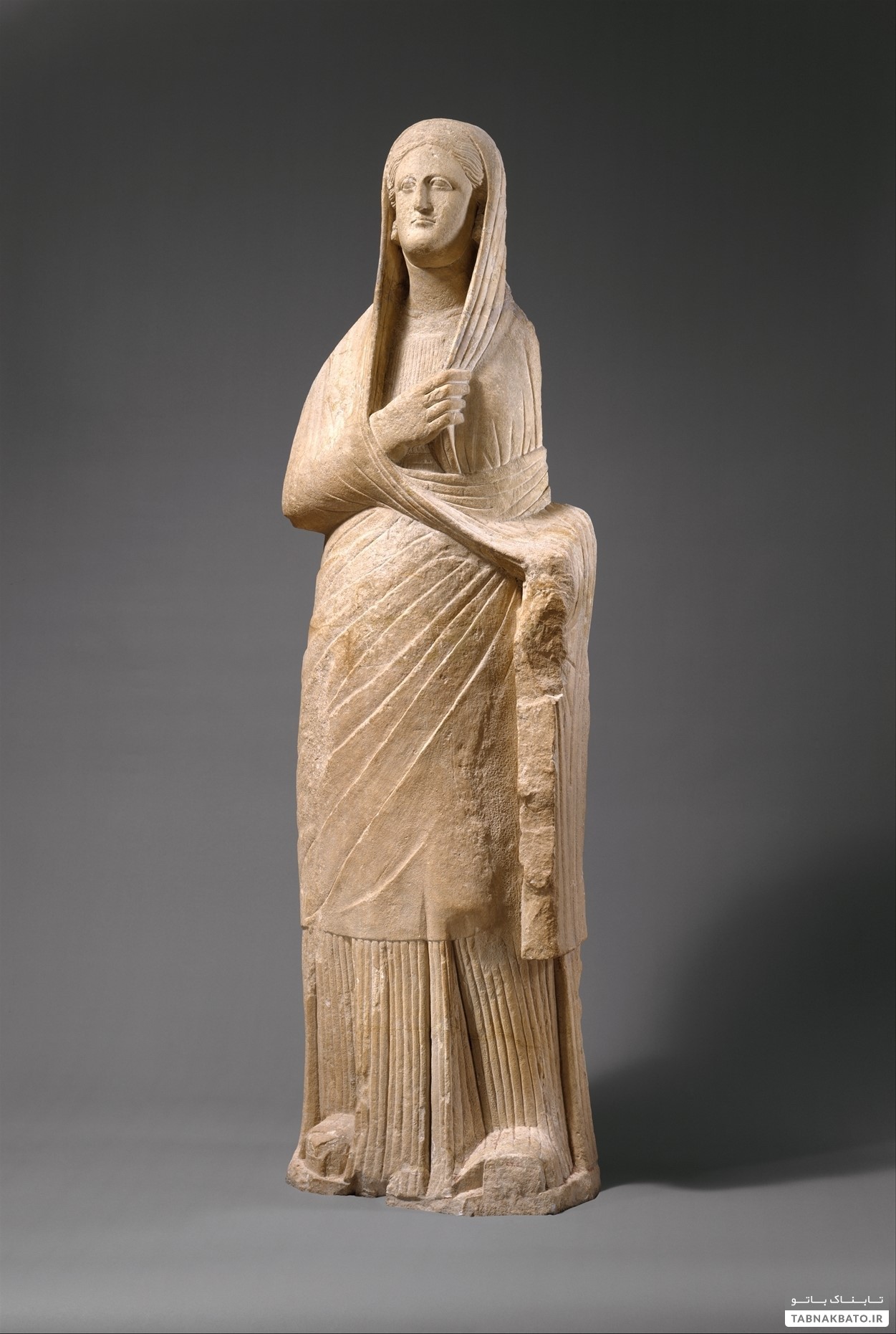 مجسمه زنان چادری پیش از اسلام و مسیحیت