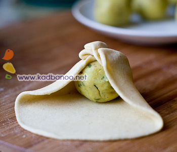 نان شکم پر هندی Aloo Paratha