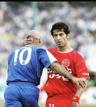 دربی و این تصویر ماندگار از منصوریان و میناوند/عکس