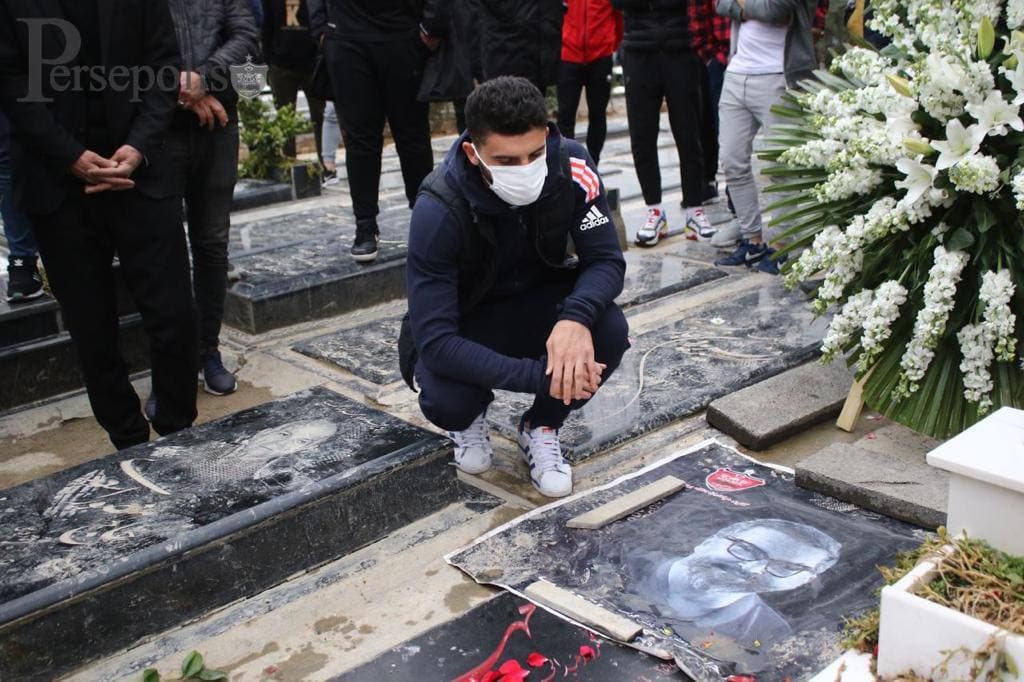 اشک یحیی و پرسپولیسی‌ها بر مزار میناوند و انصاریان/عکس
