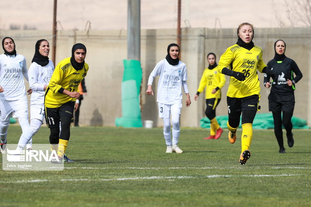 تصاویر‌ دیدار سپاهان و وچان در لیگ برتر فوتبال بانوان