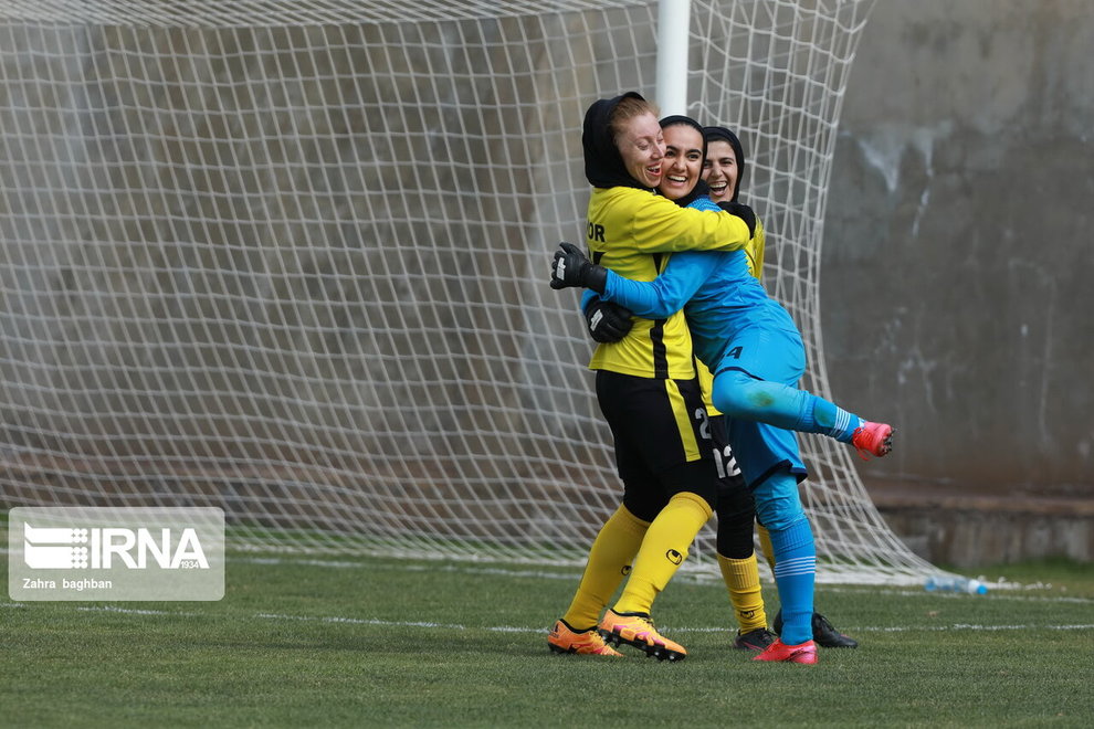 تصاویر‌ دیدار سپاهان و وچان در لیگ برتر فوتبال بانوان