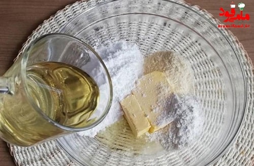 شیرینی عسلی بادامی مغزدار