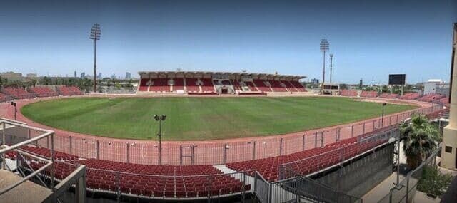 ورزشگاه فرسوده میزبان تیم ملی ایران/عکس