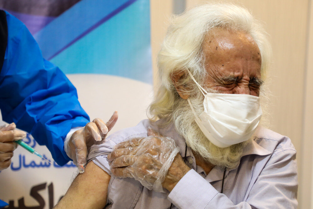 اعلام تغییرات جدید رنگ‌بندی کرونایی شهرهای کشور/ واکسیناسیون افراد بالای ۷۰ سال چه زمانی آغاز می‌شود؟ 