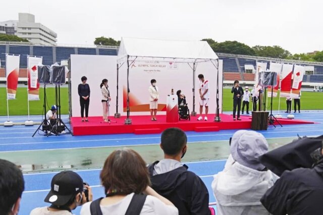 ورود مشعل المپیک به توکیو در میان اعتراض ها و شیوع کرونا