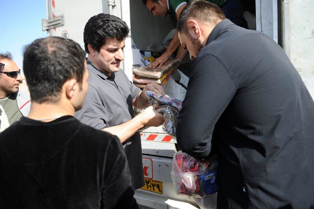 حسن یزدانی: تا آخر در کنار مردم زلزله زده خواهیم بود