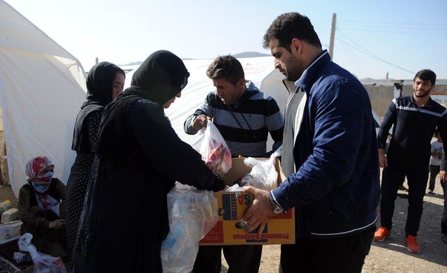 حسن یزدانی: تا آخر در کنار مردم زلزله زده خواهیم بود