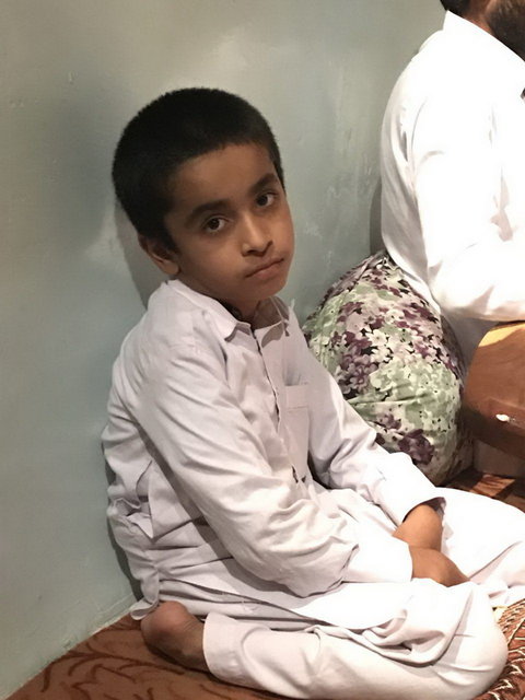 پسرهای اینجا زود مَرد می‌شوند