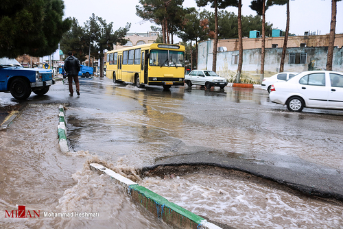 عکس/ بارش باران و آبگرفتگی معابر در سبزوار
