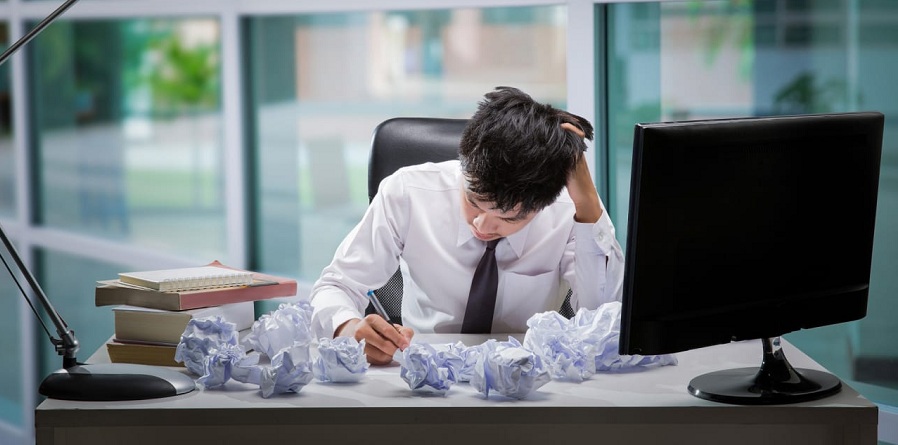 آشنایی با نشانه هایی که می گویند باید شغلتان را عوض کنید