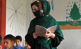 پیام طالبان به کارمندان زن: در خانه بمانید و یک خویشاوند مرد به عنوان جانشین خود معرفی کنید
