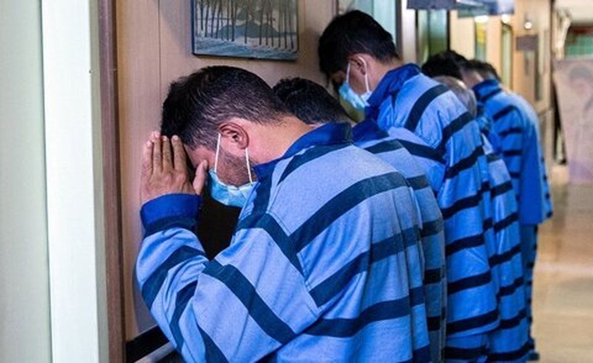 ۳ سارق بانک ملی این هفته تحویل پلیس کشور می شوند