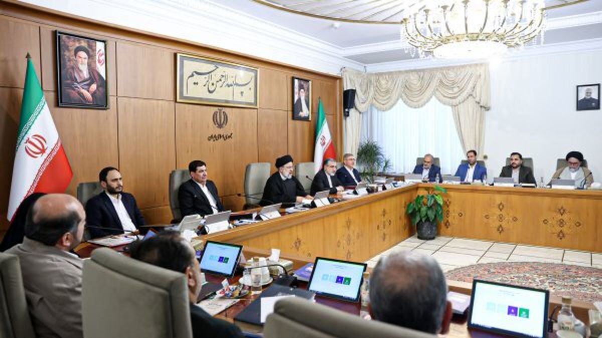 رئیسی: کشورهای غربی پشتیبان صهیونیست‌ها در کشتار غزه هستند/ مدیران با رصد مستمر عملکرد دستگاه‌های زیر مجموعه خود، نارسایی‌ها را شناسایی و رفع کنند

