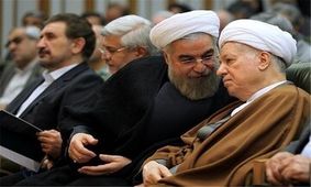 خاطرات هاشمی: دکتر حسن روحانی معتقد است، احتمال جنگ بیشتر شده