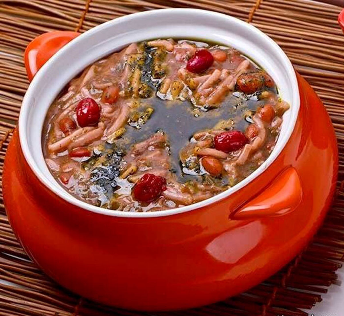 طرز تهیه ۳ نوع آش مخصوص برای چهارشنبه‌سوری