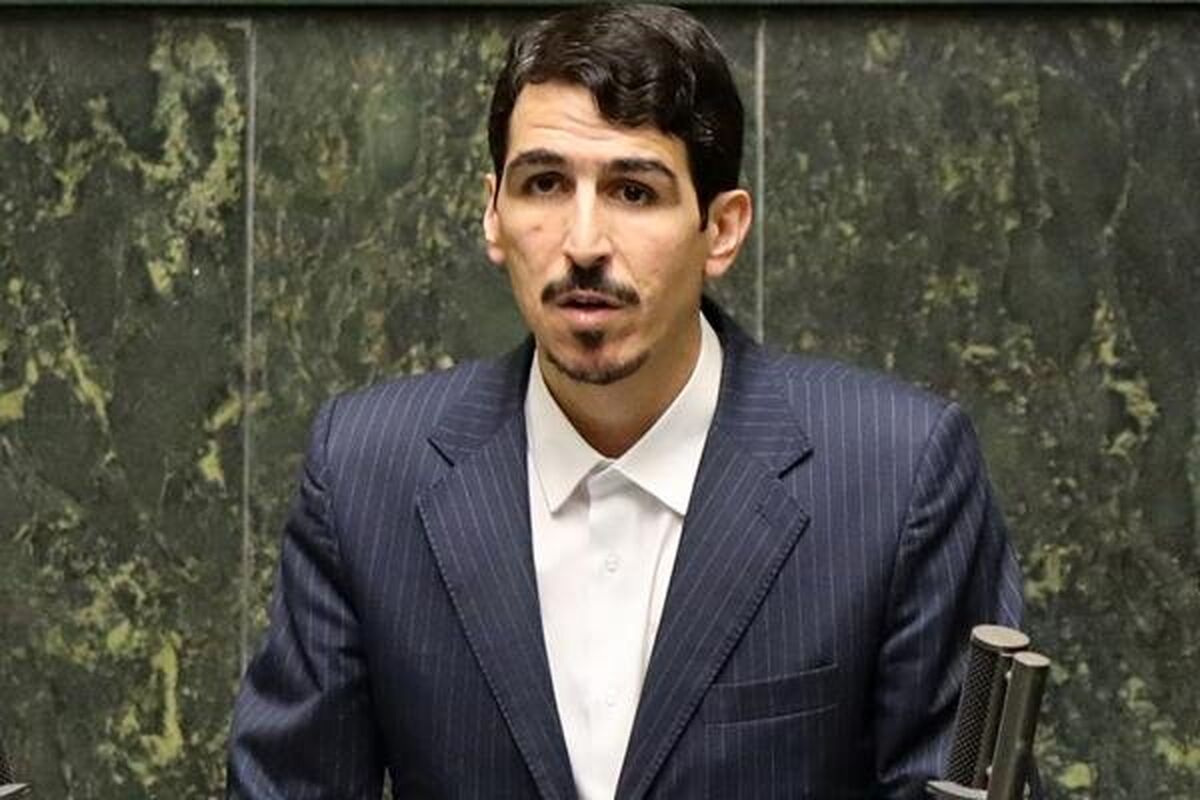 نماینده‌ مجلس: اینکه گفته می شود لیست وزرا خدمت رهبر انقلاب رسیده، درست نیست/ ویدئو

