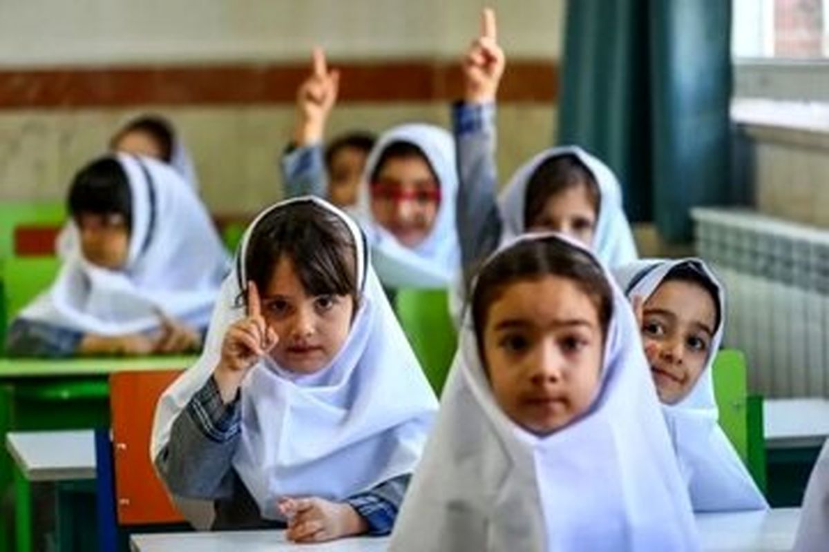 متولدین کدام سال ها مشمول ثبت نام کلاس اول می‌شوند؟
