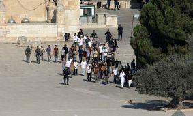 یورش صدها شهرک‌نشین به مسجد الاقصی در سالروز اشغال فلسطین
