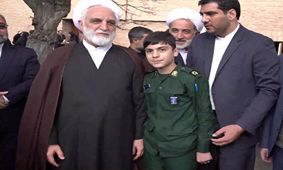 ماجرای انگشتر رئیس عدلیه که بعد از ۴۶ سال هدیه داده شد/ ویدئو