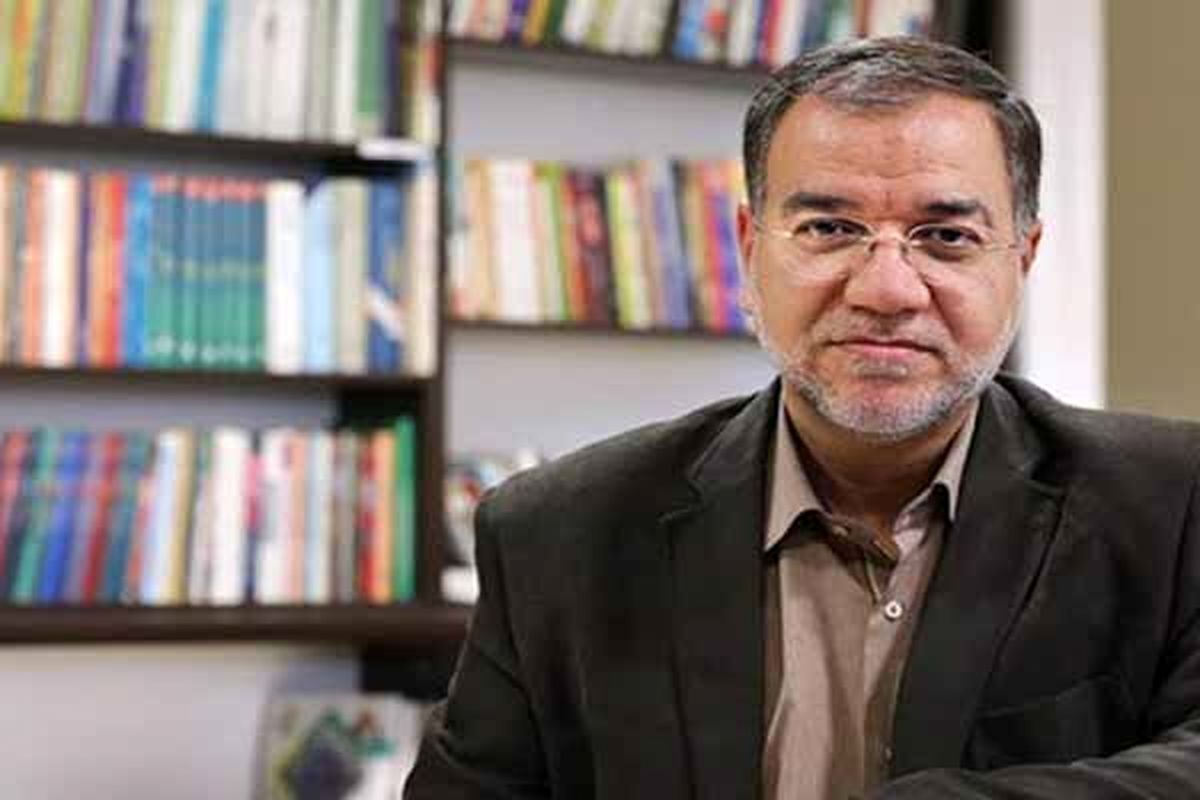 عضو دفتر نشر آثار رهبری اظهارات حسن عباسی و هاشمی گلپایگانی را خسارت بار خواند