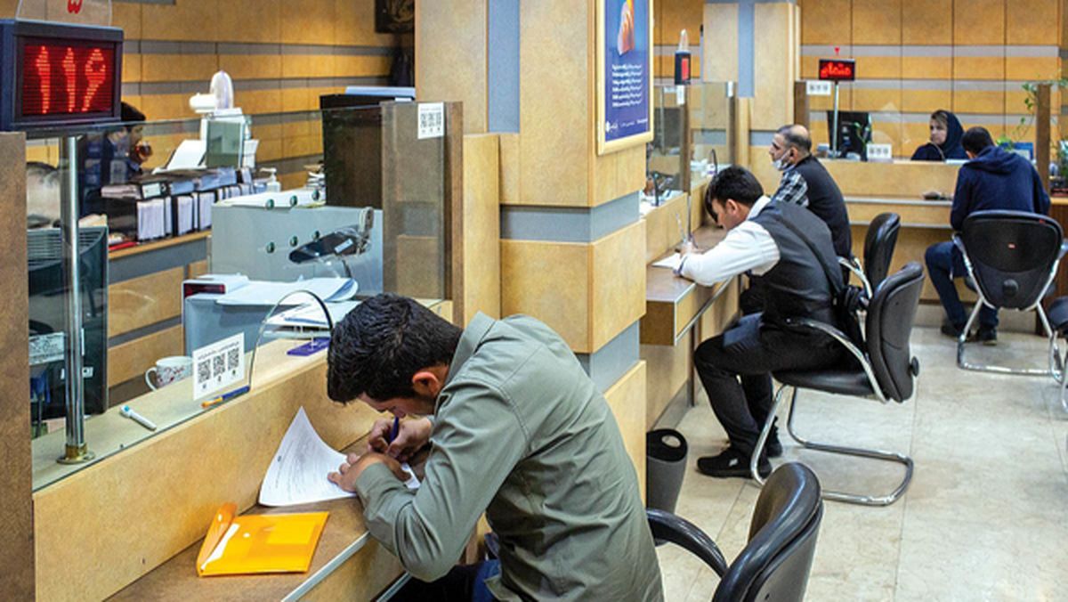 بانک‌ها باز هم مصوبه دولت را پشت گوش انداختند    