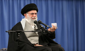 آغاز سخنرانی تلویزیونی رهبر انقلاب خطاب به ملّت ایران

