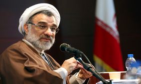 نگهداری از توله سگ و گربه جای فرزندان را گرفته است