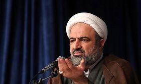 حمید رسایی بدون لباس روحانیت در محل انفجار/ عکس

