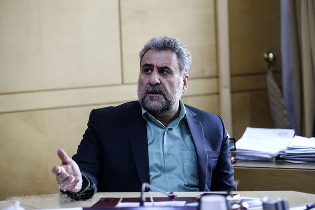 خودروسازان در همه نهادهای تصمیم‌گیر کشور نفوذ دارند/ ایران نیازمند یک نظام ۲ مجلسی است/ ملت هنوز نمی‌داند چه اتفاقی در بودجه افتاد

