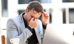 رفع خستگی چشم با شست و شوی یک دقیقه ای چشم