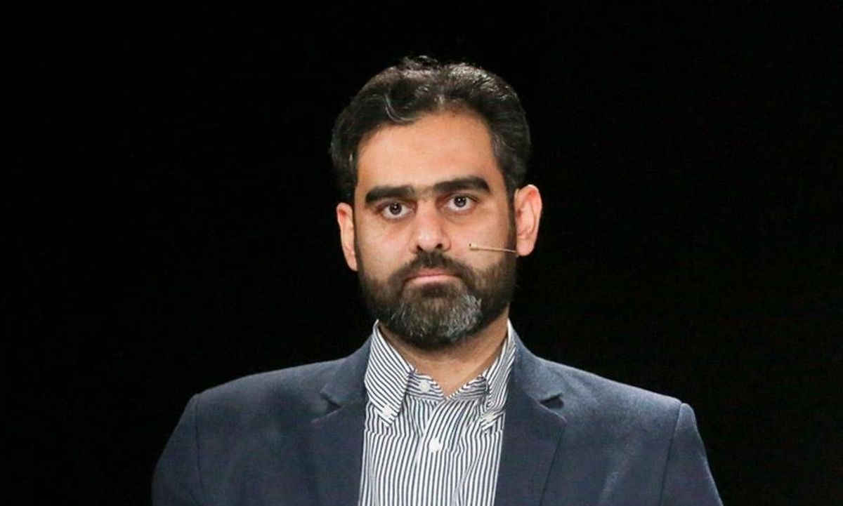 حمله روزنامه نزدیک به قالیباف به ثابتی، نماینده تندرو/ چرا می خواهید از رهبری، یک شخصت دست بسته و بی ایده بسازید؟